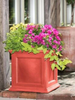 Fairfield Self-Watering Square Planter, 20” X 20” 14 Fairfield Self-Watering Square Planter, 20” X 20” -Outdoor Garden Supply Store 39 618 08477 tif