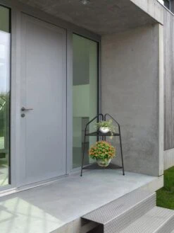 Modern Metal Plant Shelves -Outdoor Garden Supply Store 8609226 01V tif