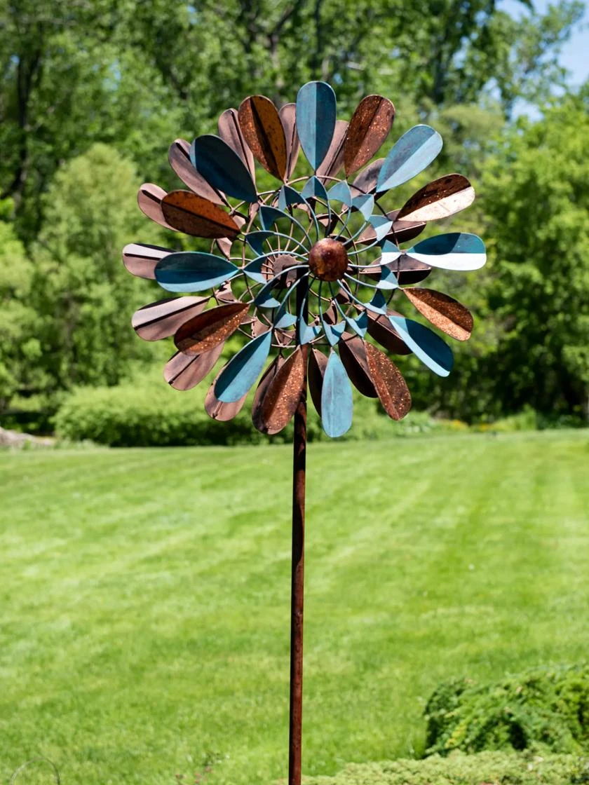 Metallic Leaf Wind Spinner 1 Metallic Leaf Wind Spinner